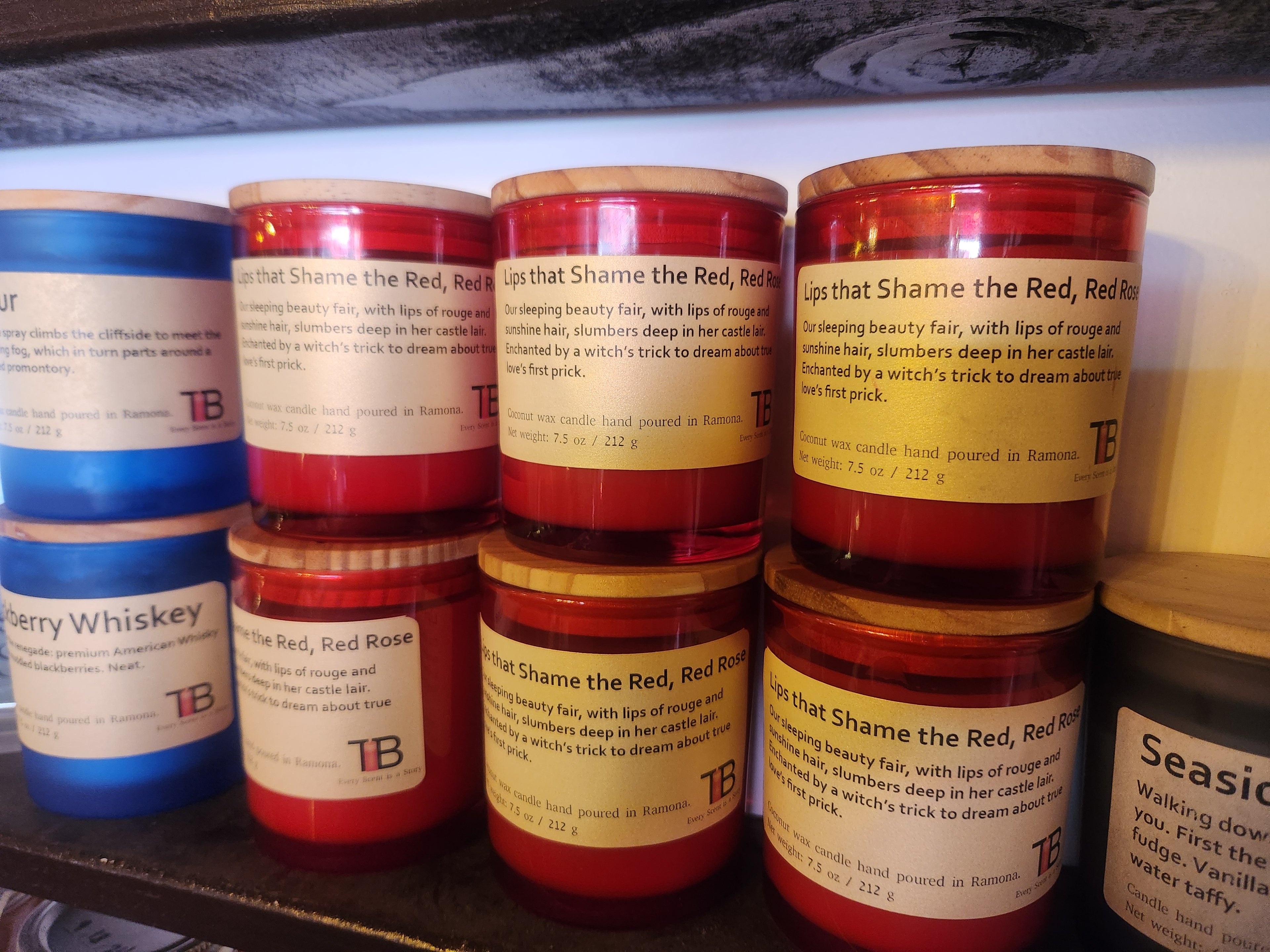 Assorted box of 15 candles
