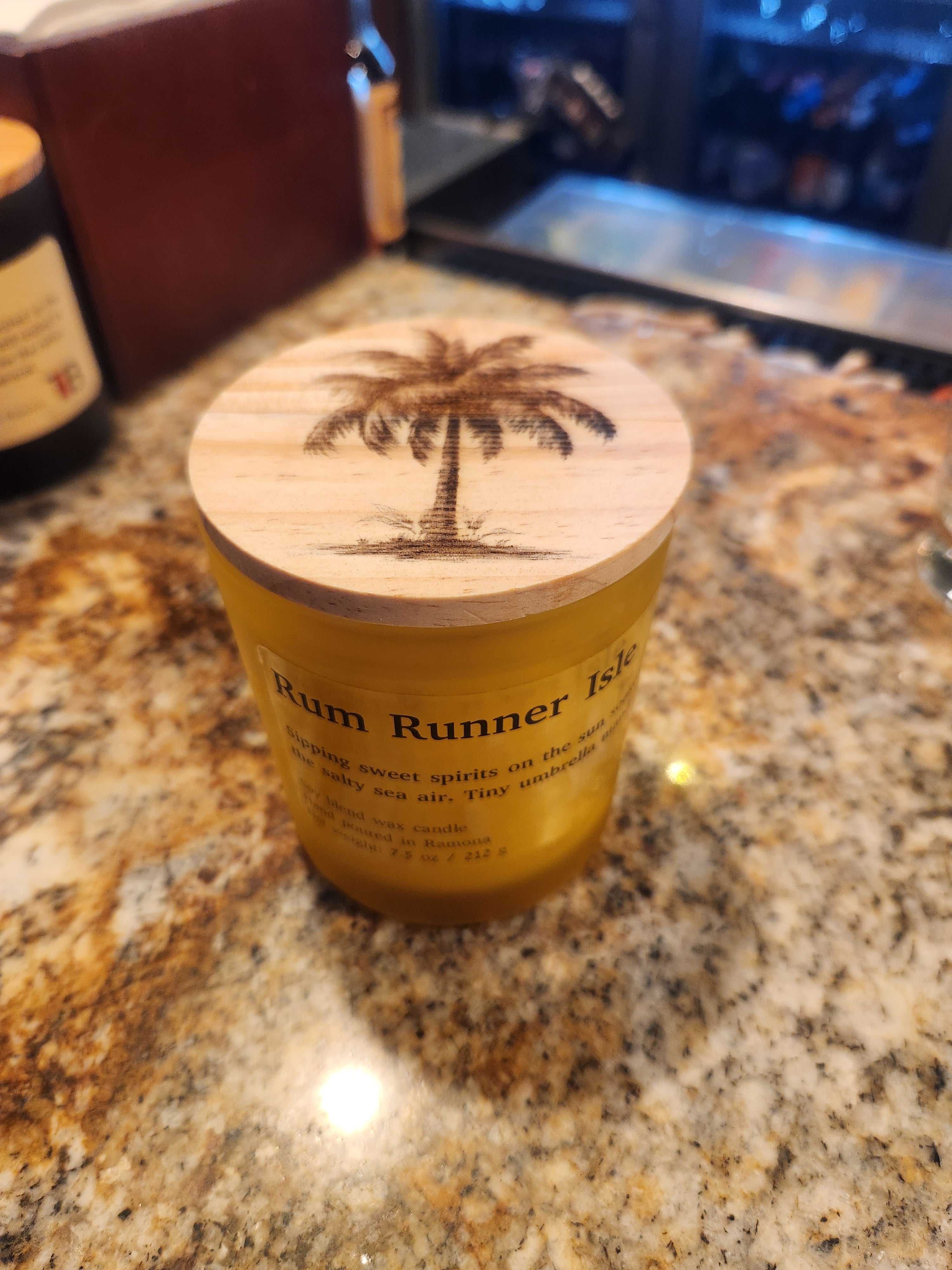 7.5 oz Rum Runner Isle Candle